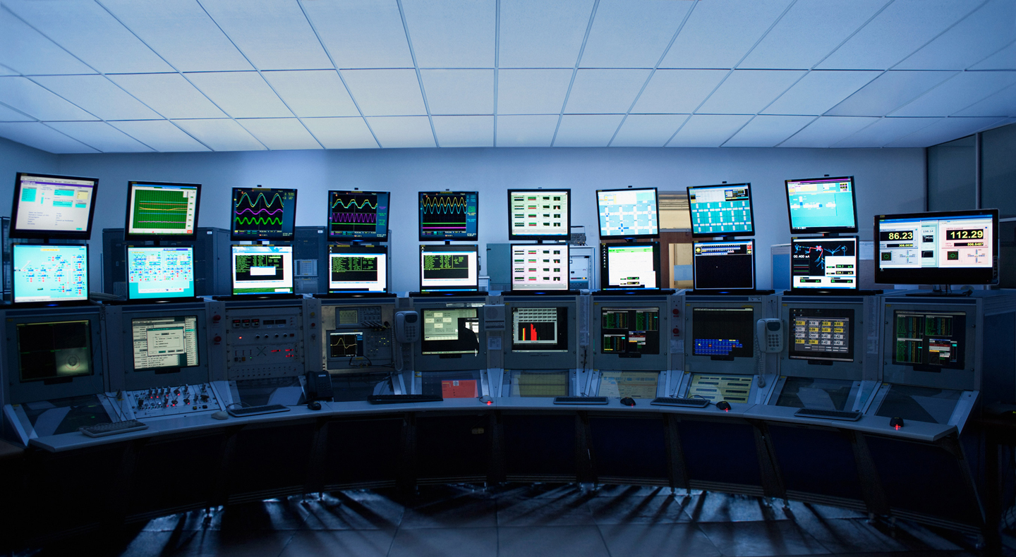 Av digital signage multiple large screen displays coranet